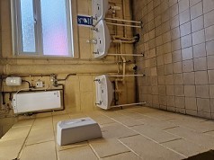 TENDER PACK BATHROOM/TOILETS Image